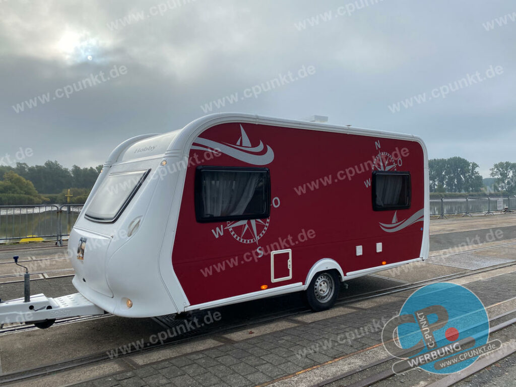 Herminghaus Wohnwagen Teilfolierung