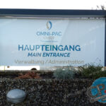Omni-Pac Beschilderung_Aussen Eingang